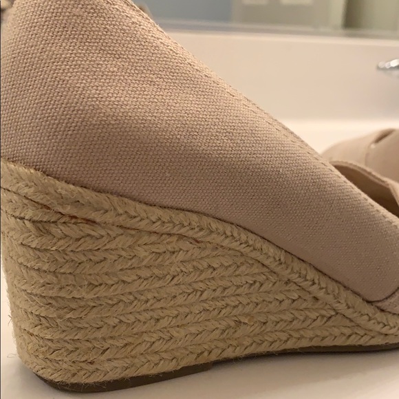 Shoes - Picture 3 of 3